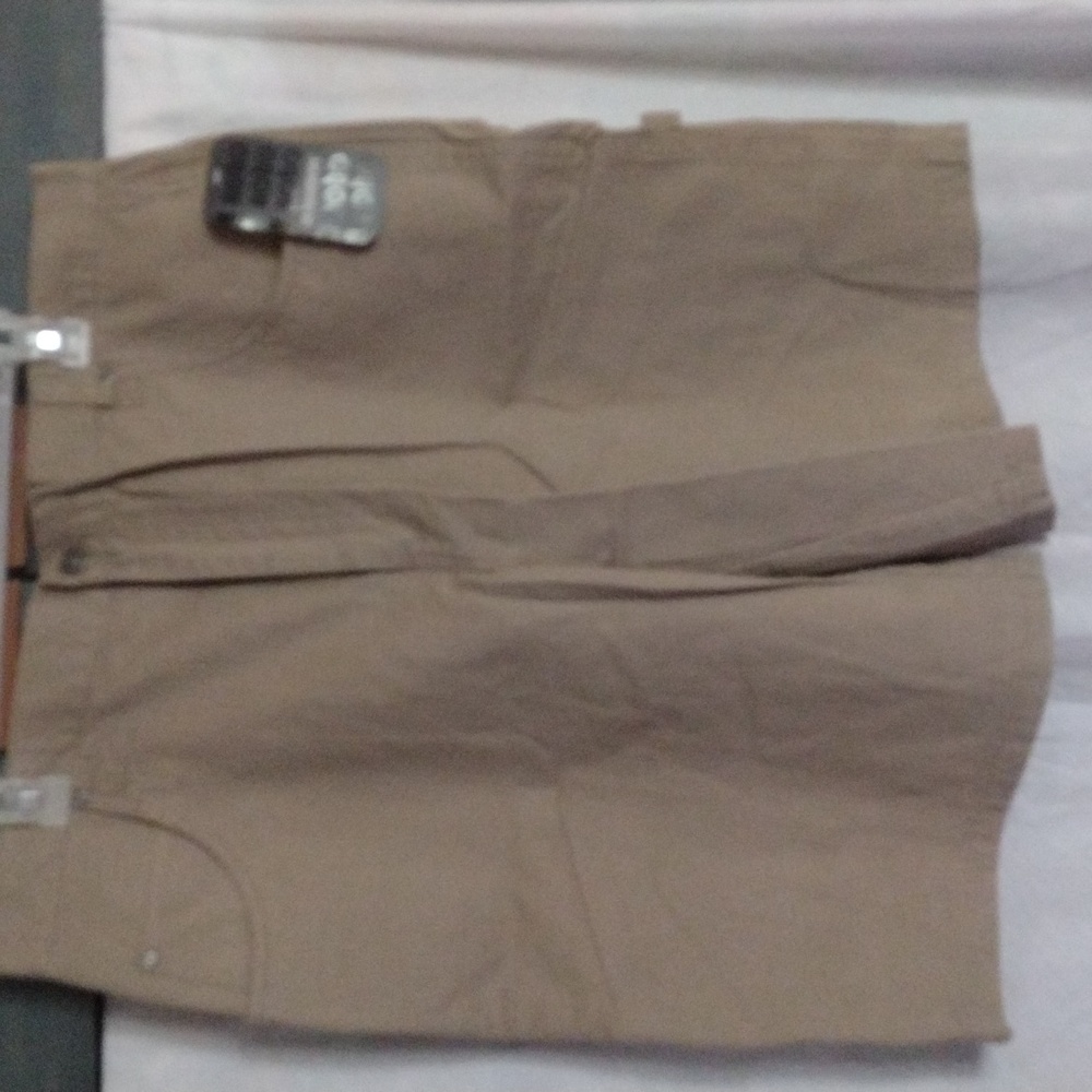 NWT No Boundaries carpenter shorts size 38